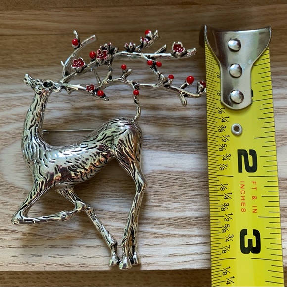 Beautiful Christmas silver tone Deer Antlers Red Rhinestones Figural Brooch Pin - Picture 5 of 6